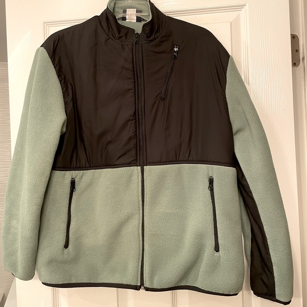 Sterlingwear of Boston woman’s polartec fleece jacket sweatshirt sage green sz M